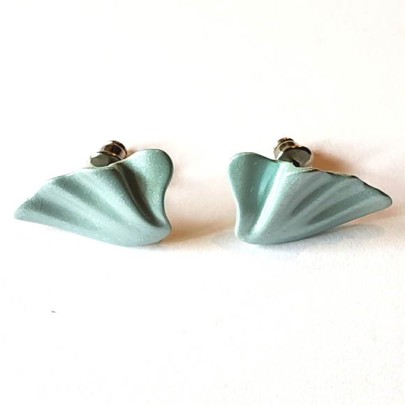 Metal Enamel Shell Earrings Vintage 2 pair - Picture 4 of 9